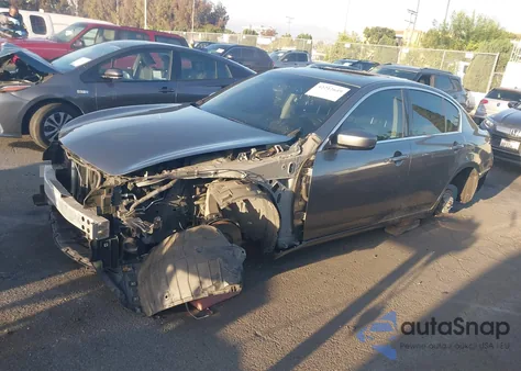 2013 Infiniti G37 Journey from USA, damaged, VIN JN1CV6AP8DM725909